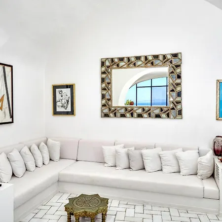 Hibiscus Relais